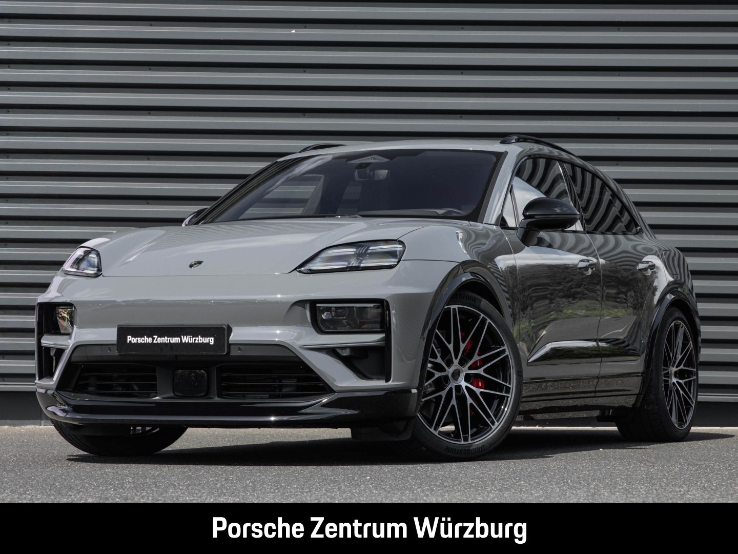 Porsche Macan Turbo HA-Lenkung InnoDrive Head-Up BOSE
