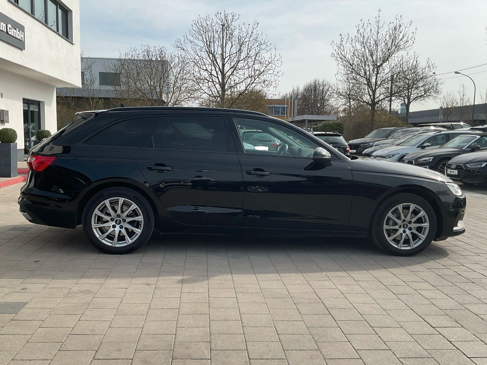 Audi A4 Av.40 TDI quattro S-Tr. - Samsaru's Car Outlet