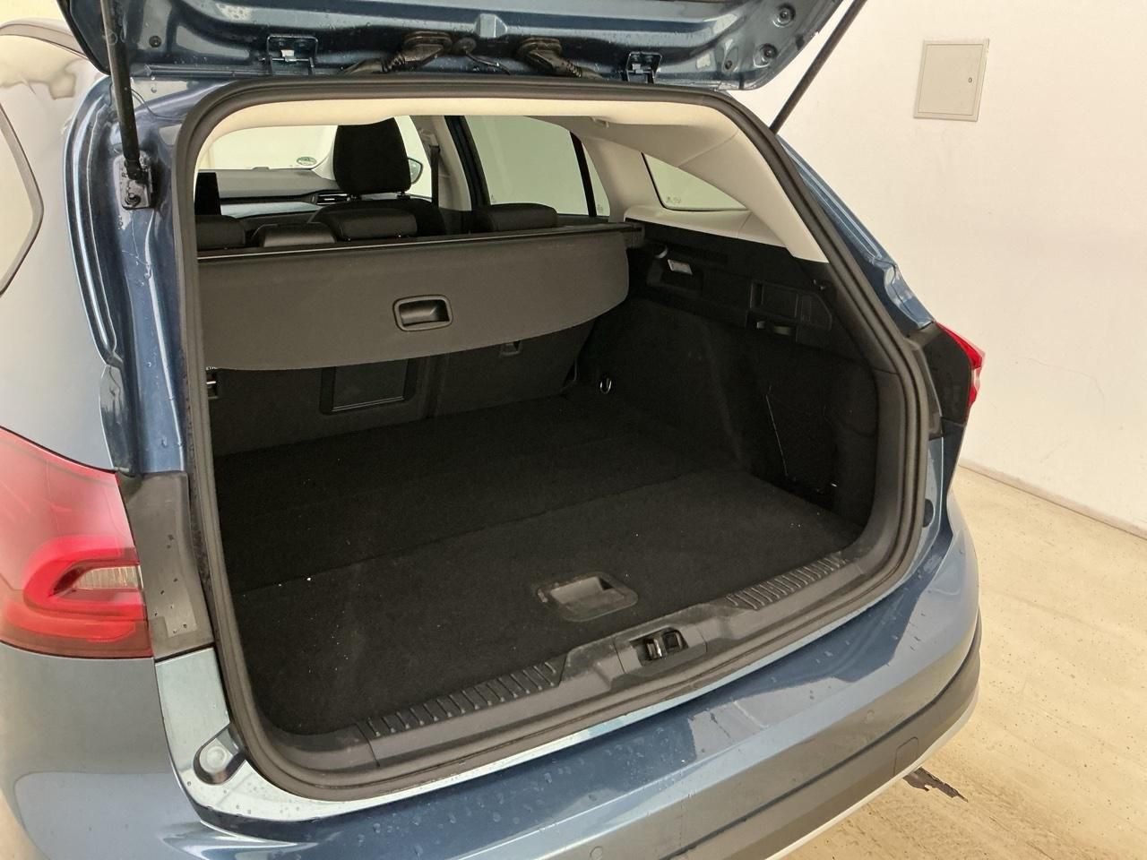 Ford Focus Turnier 1.5 EcoBlue Aut Active X SHZ+GJR