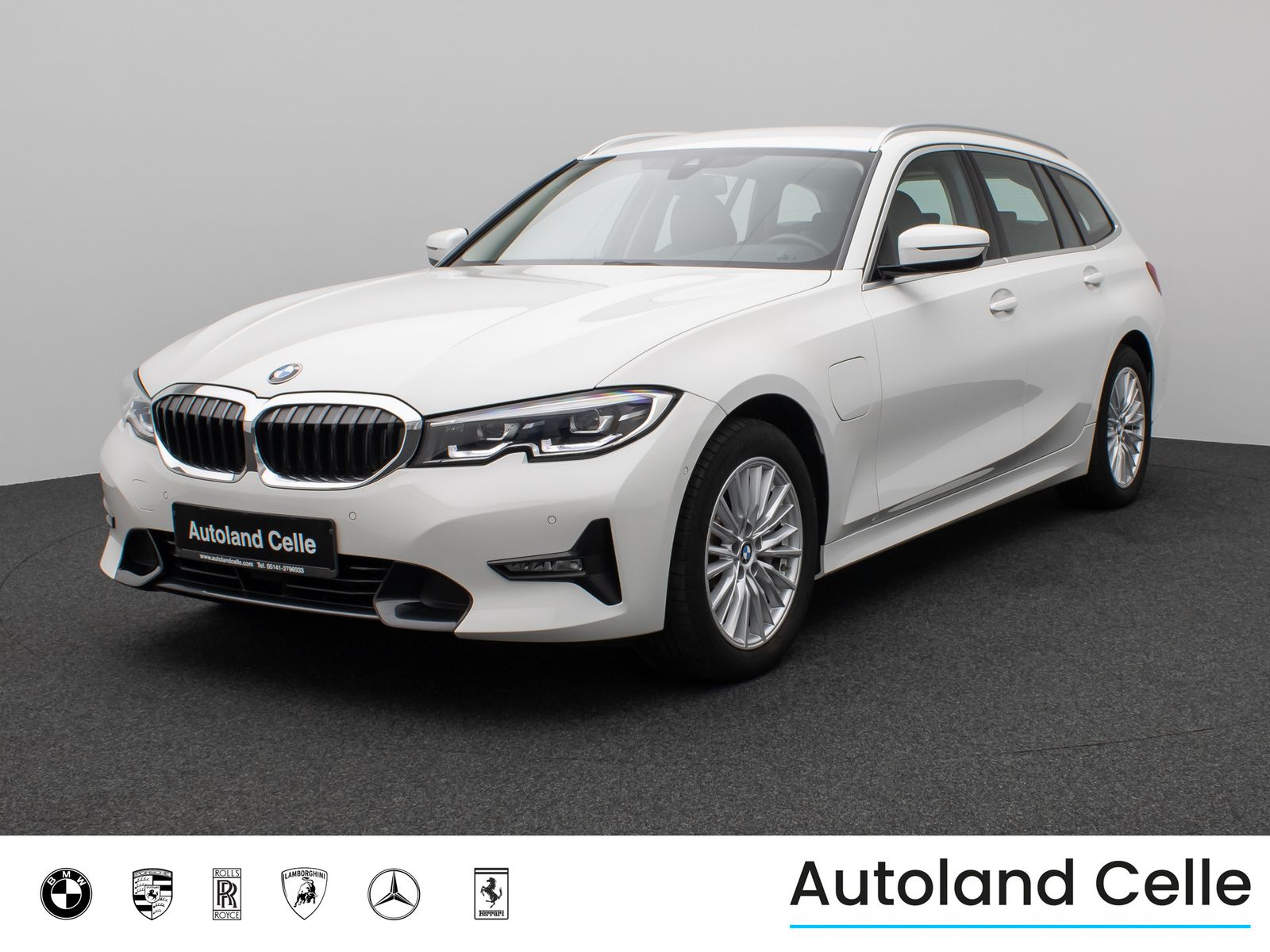 BMW 330e xD Sport Line - Samsaru's Car Outlet