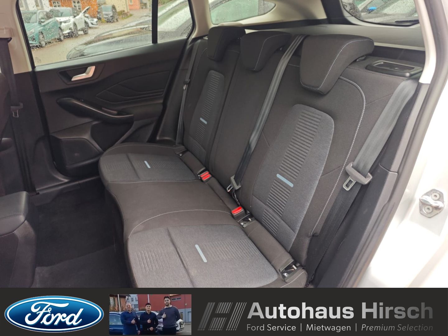 Ford Focus Turnier Active Navi LED ACC Apple CarPlay