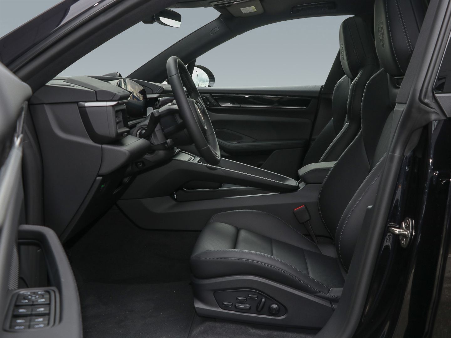 Porsche Macan 4 BOSE Luftfederung Panoramadach LED-Matri