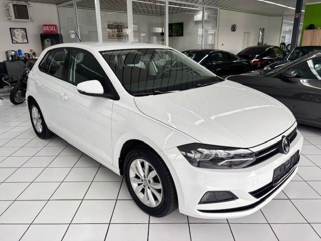 Volkswagen Polo VI Comfortline - Samsaru's Car Outlet