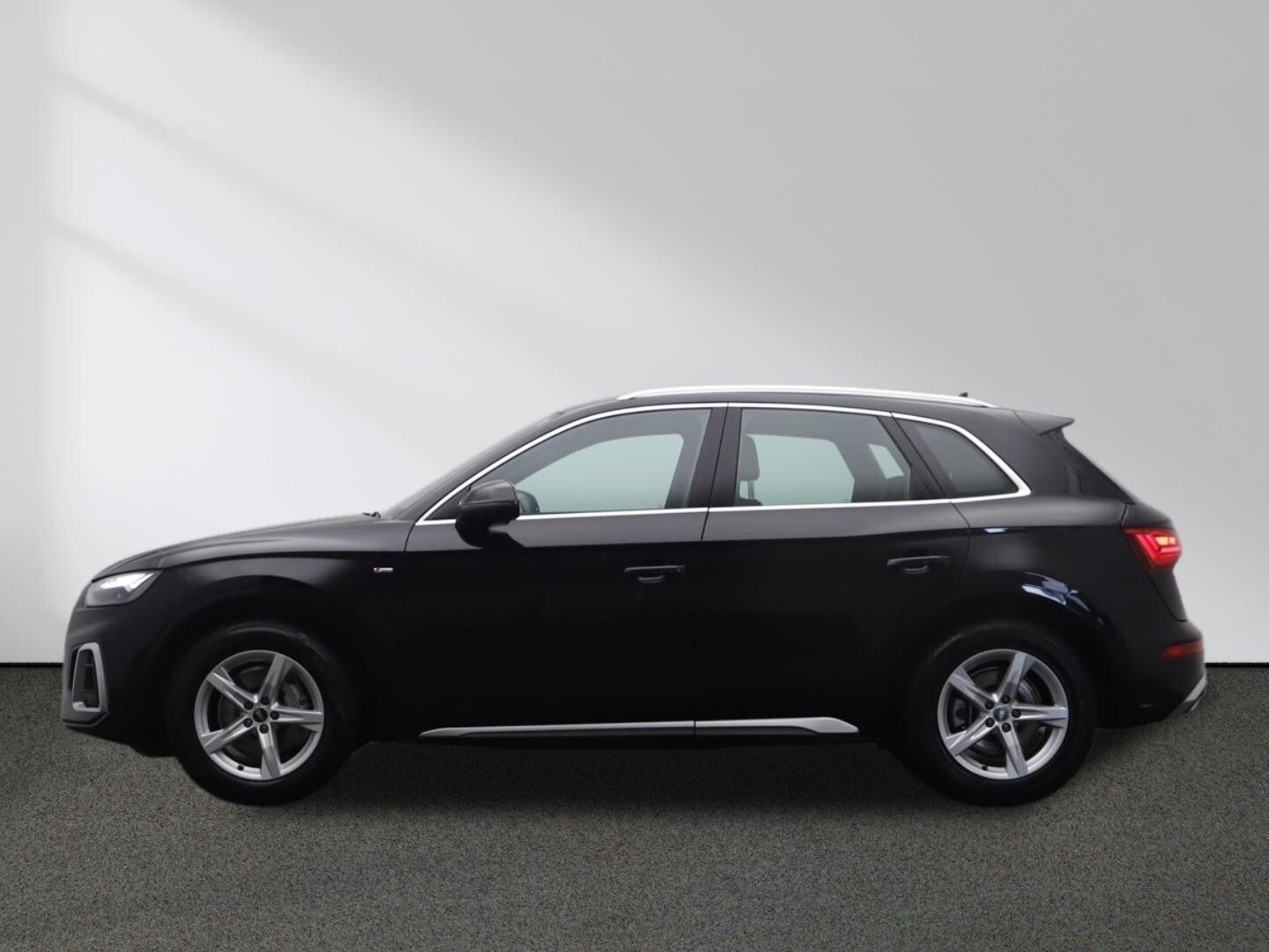 Audi Q5 S line 35TDI - Samsaru's Car Outlet
