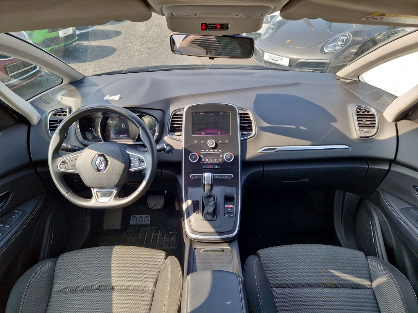 Renault Grand Scenic IV Limited 1.7 BLUE dCi 120 - Samsaru's Car Outlet