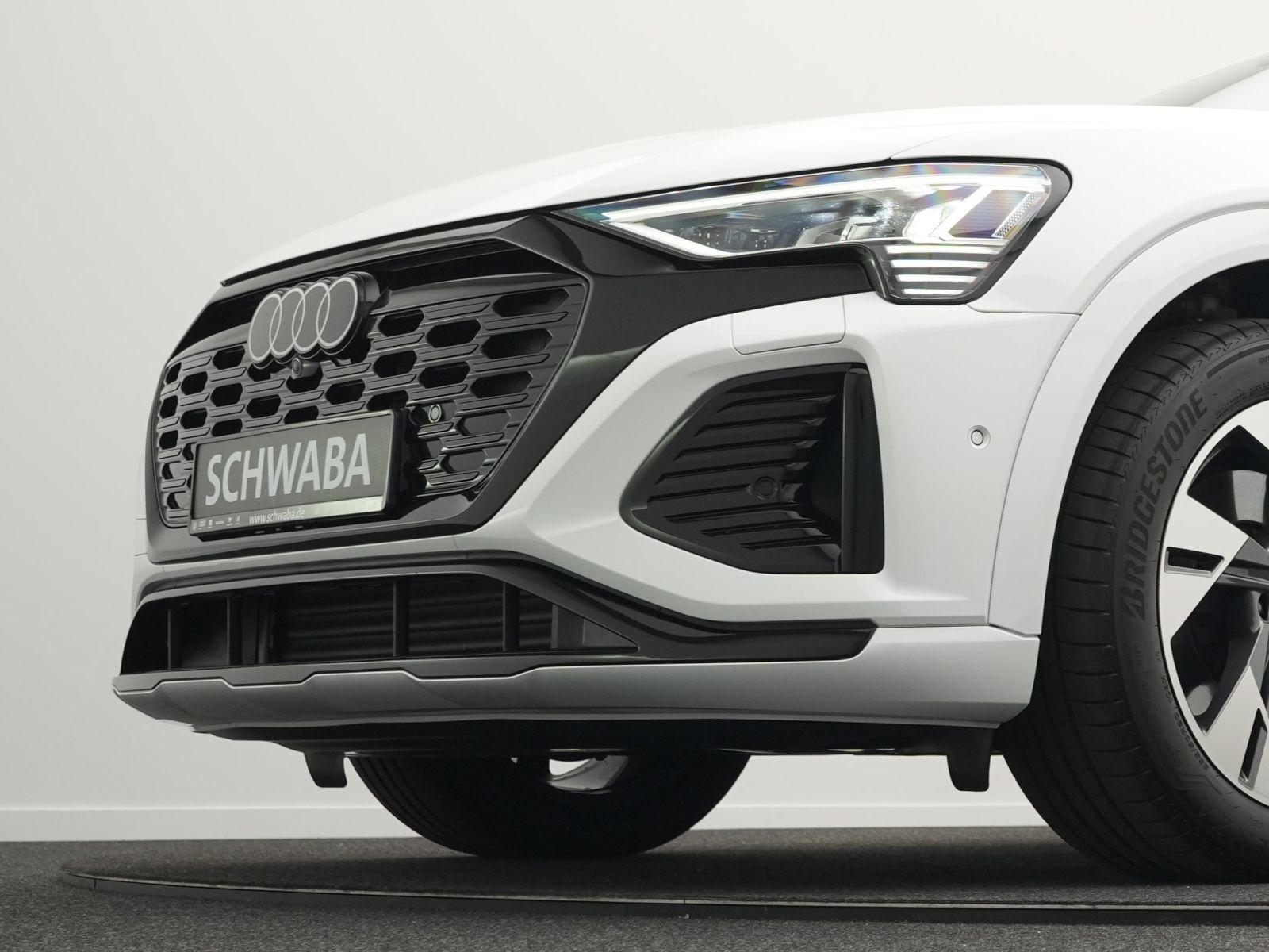 Audi Q8 Sportback e-tron 50 S line quattro