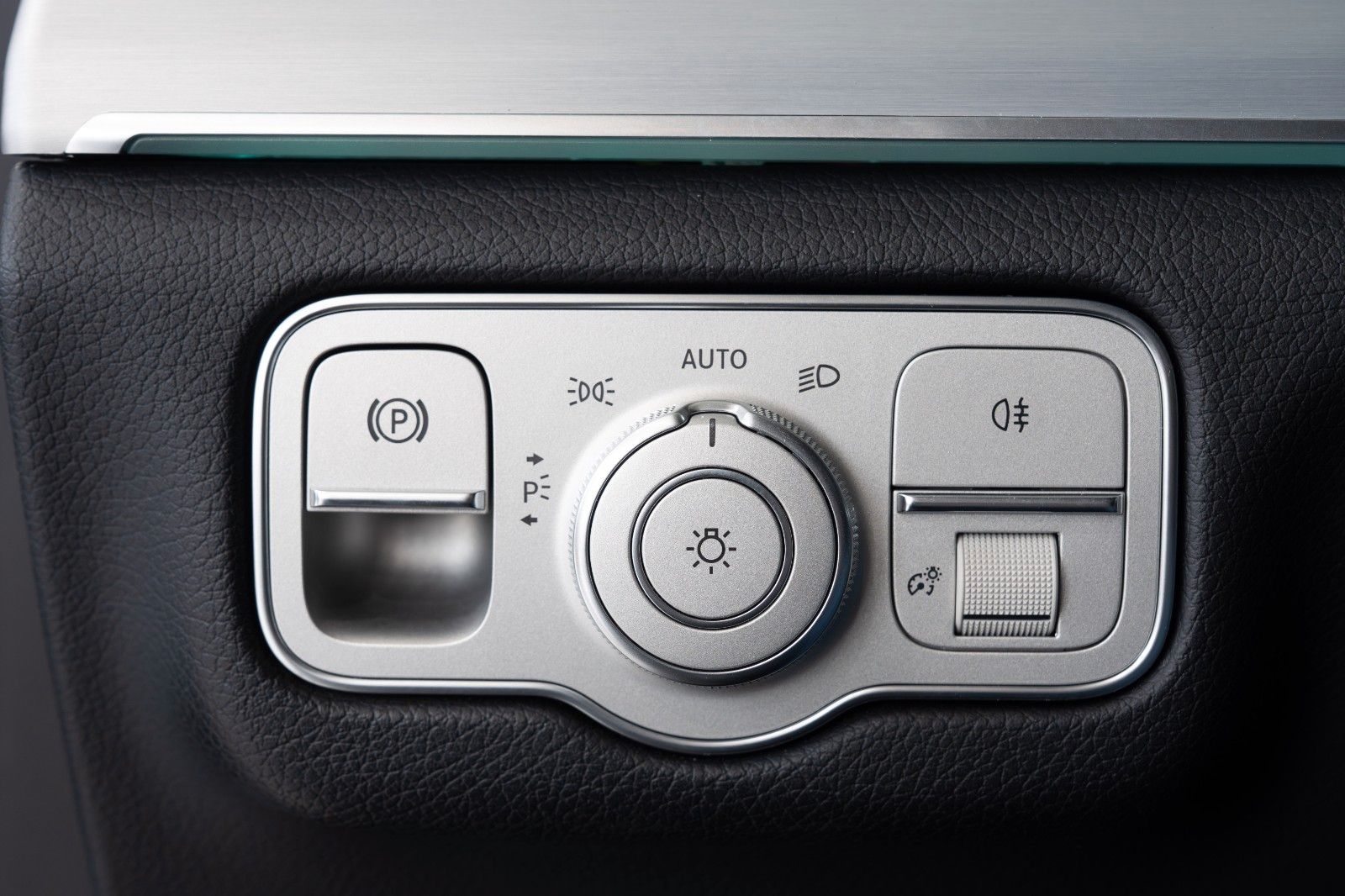 Mercedes-Benz GLE 350 de 4M *LEDER*NAVI*LED-HIGH*DAB*1.HAND*