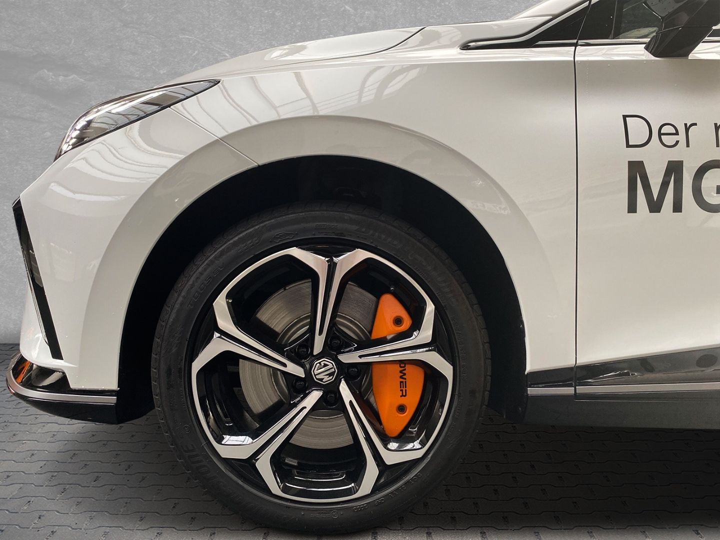 MG4 Xpower MY23 64 kWh 18 Zoll Alufelgen