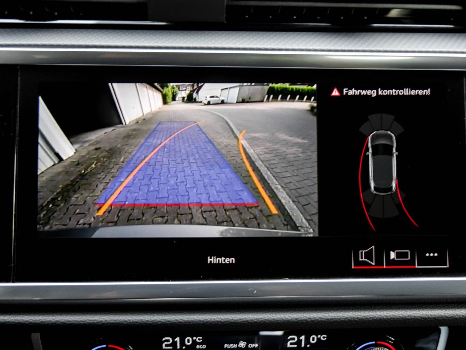 Audi Q3 Sportback 40 quattro S LINE - Samsaru's Car Outlet