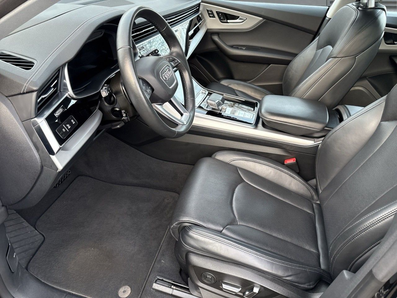 Audi Q8 3.0 TFSI++S line++Panormadach++Head up++