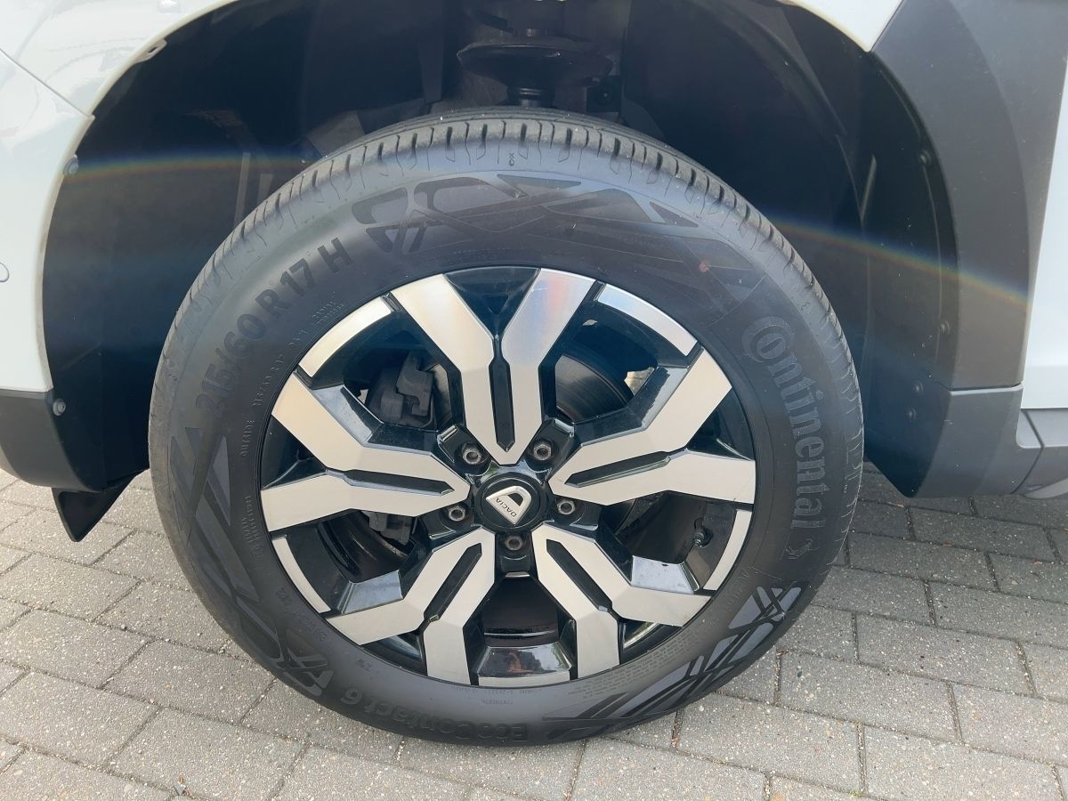 Dacia Duster TCe 100 2WD Prestige - Samsaru's Car Outlet