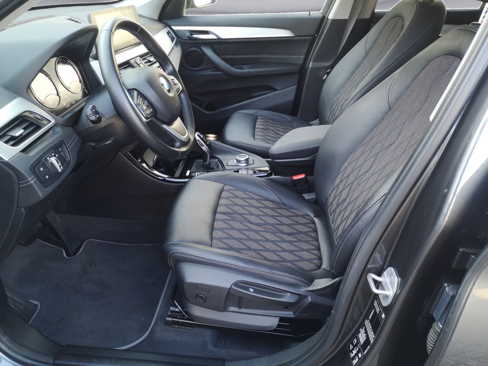 BMW X1 xDrive20d xLine Steptronic - Samsaru's Car Outlet