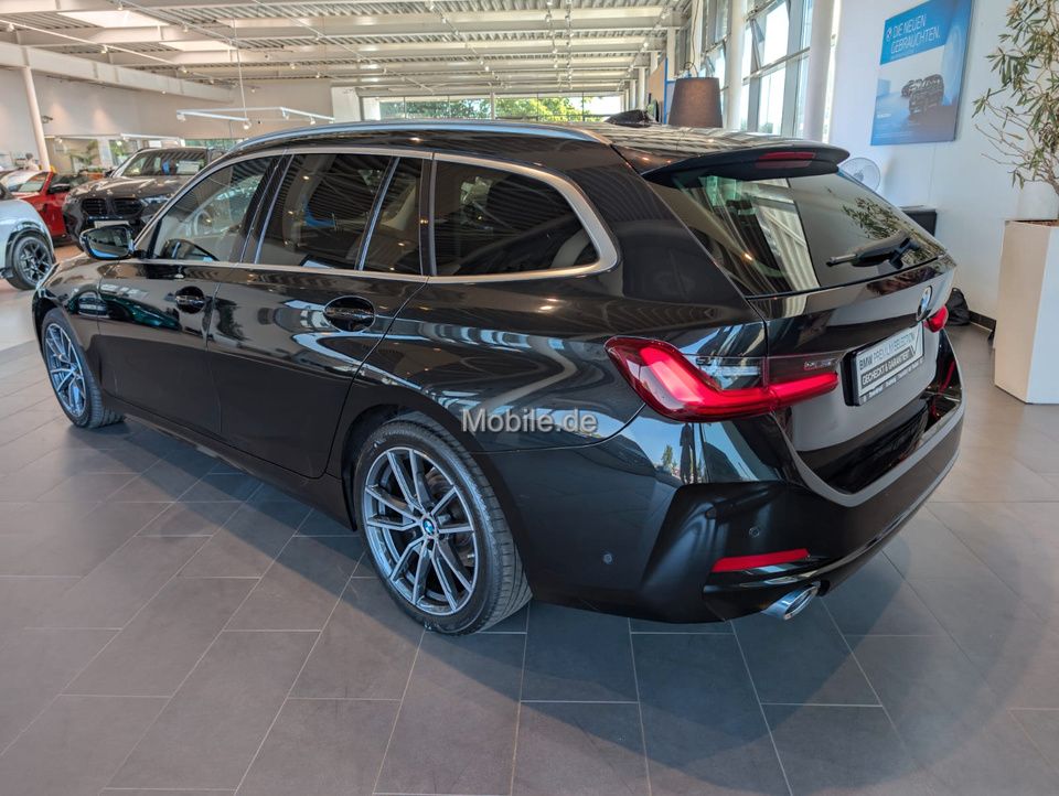 BMW 320d xDrive Touring - Samsaru's Car Outlet