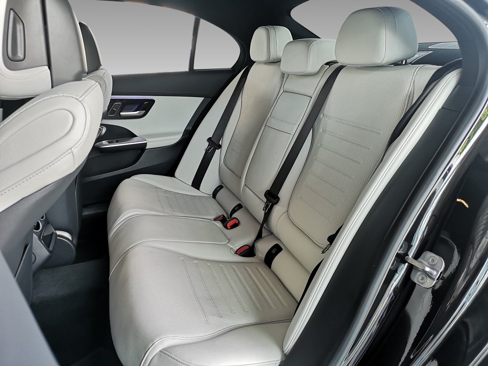 Mercedes-Benz C 200 d AMG - Samsaru's Car Outlet