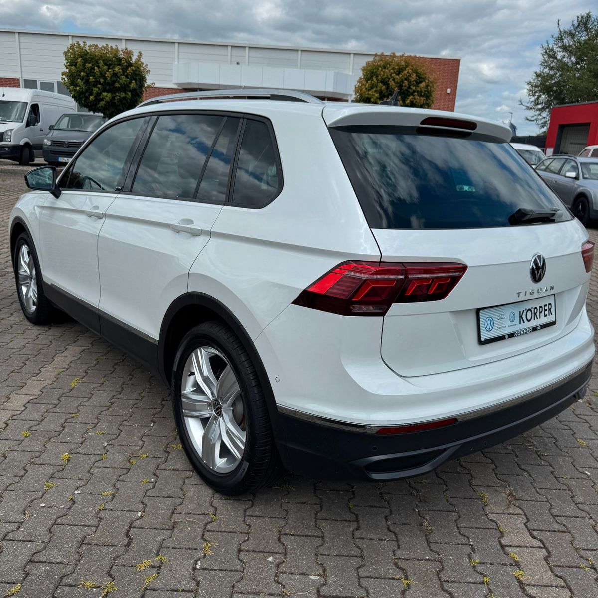 Volkswagen Tiguan 1.5 TSI - Samsaru's Car Outlet
