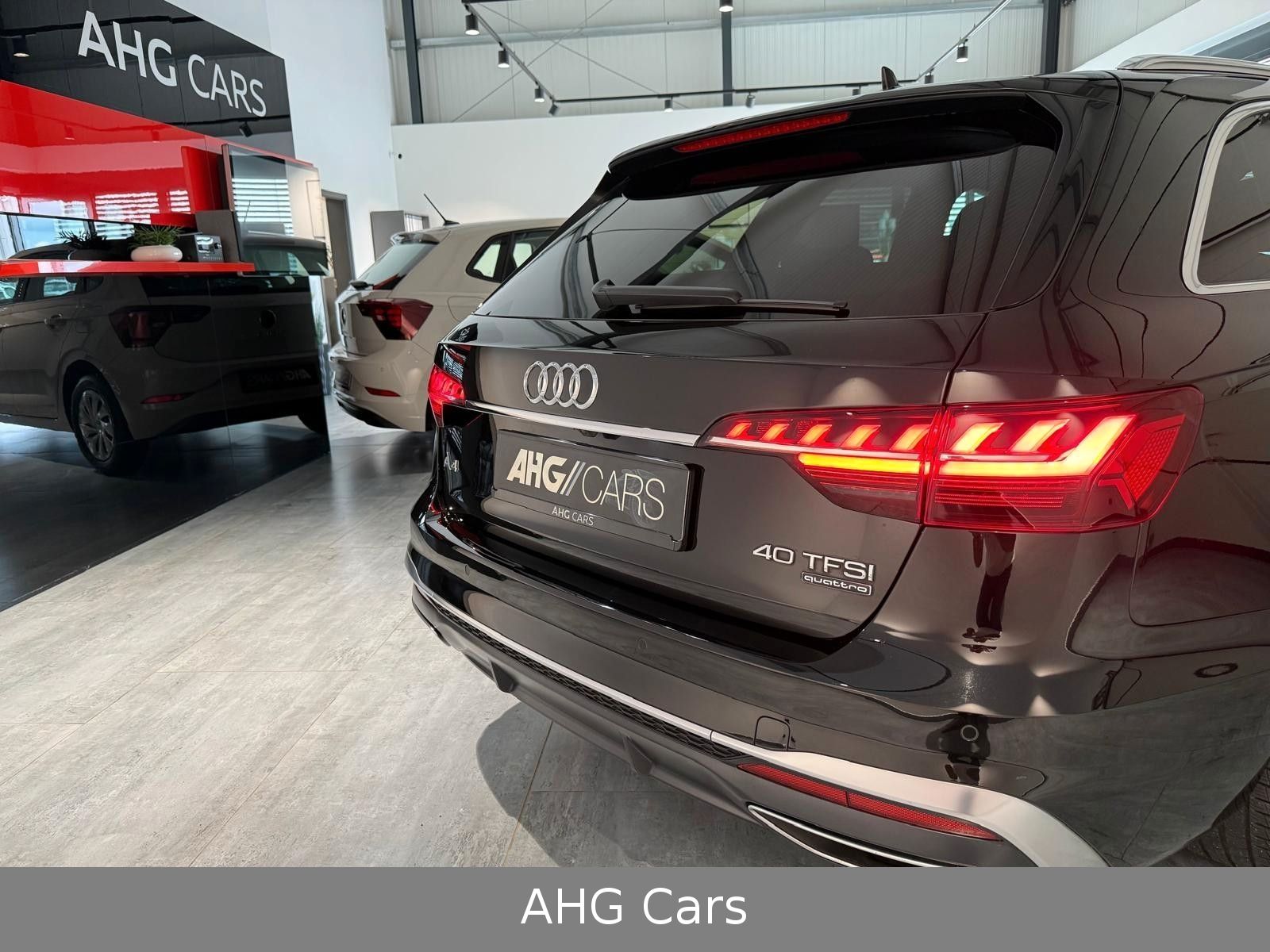 Audi A4 40 Avant S line quattro 2.0 TFSI - Samsaru's Car Outlet