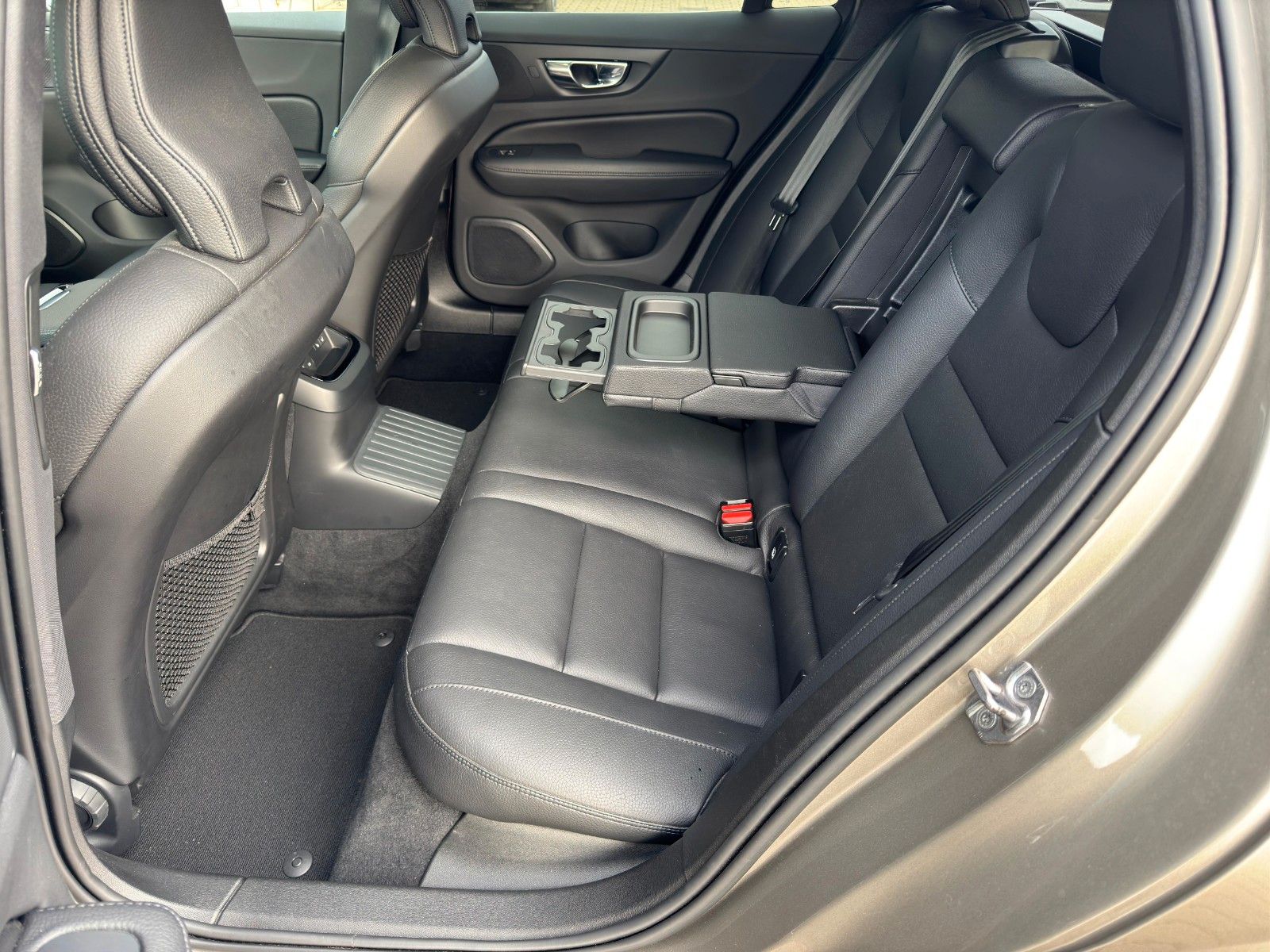 Volvo V60 T6 Inscription Expression Recharge AWD