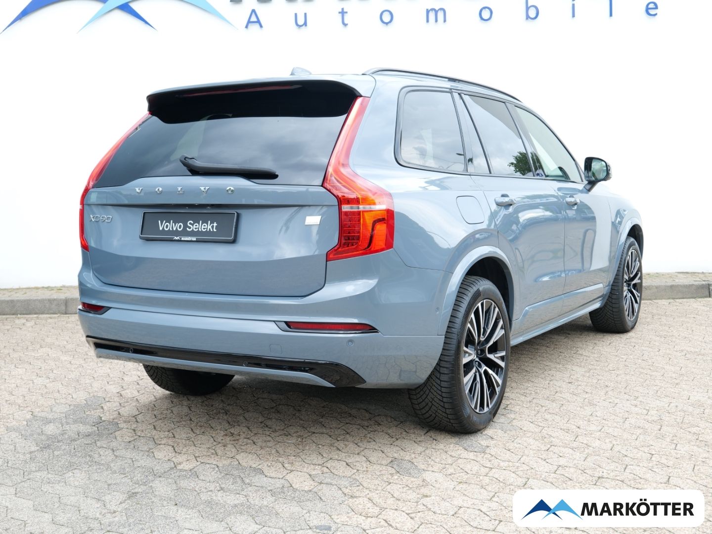 Volvo XC90 T8 AWD Recharge Plus Dark 7-Sitzer/Four-C