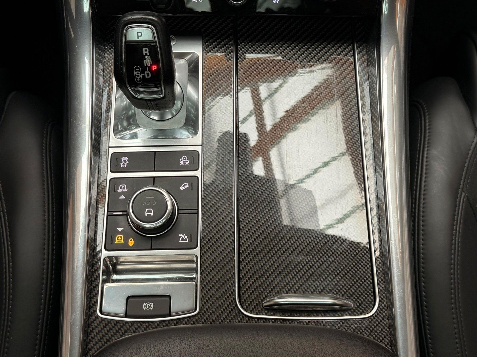 Range Rover Sport SVR - Samsaru's Car Outlet