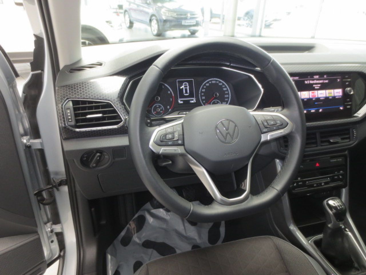 Volkswagen T-Cross Style 1.0 TSI - Samsaru's Car Outlet