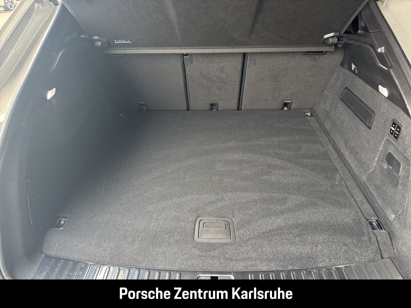 Porsche Cayenne E-Hybrid Coupe Black Edition Clubleder