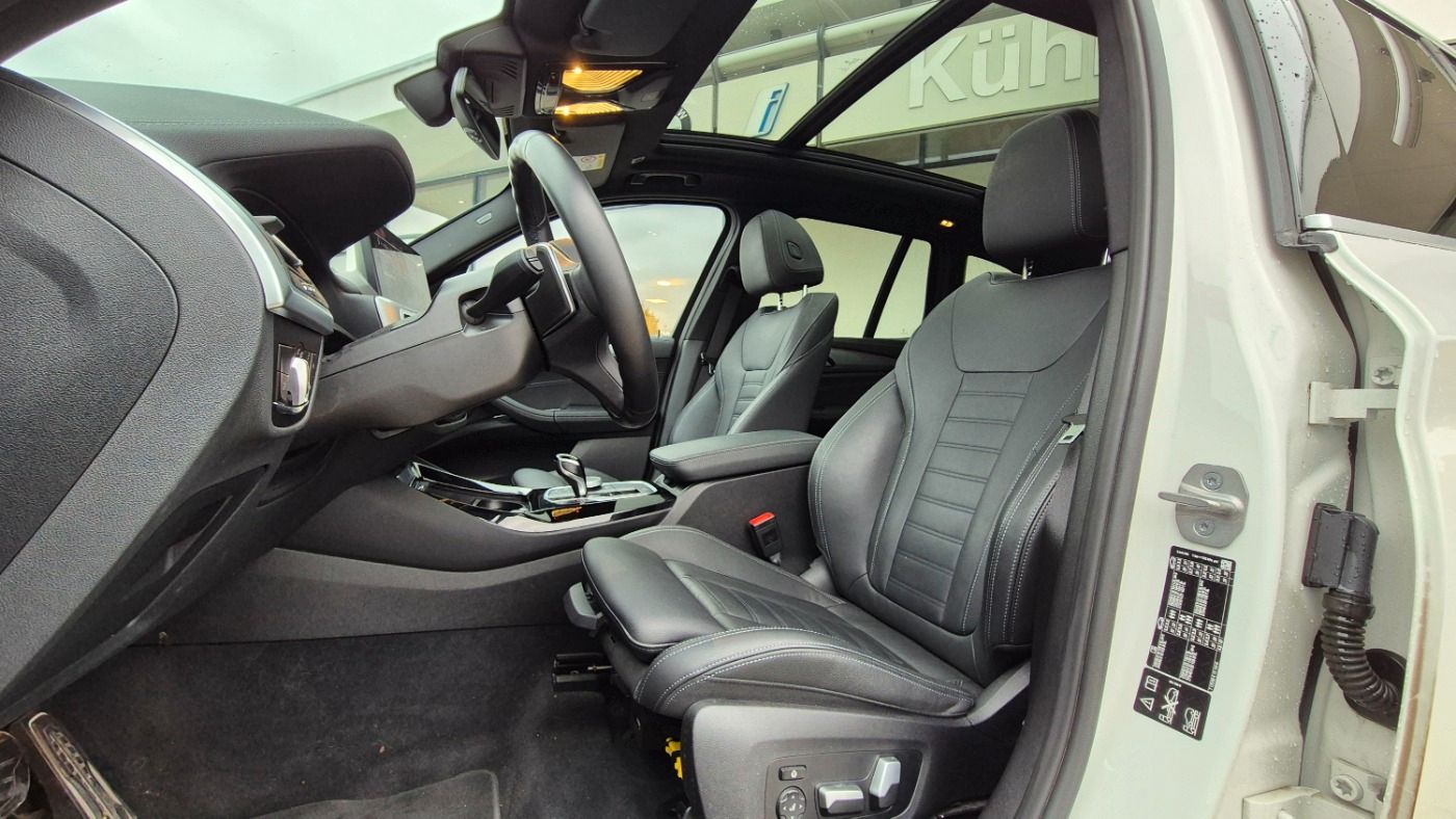 BMW X3 xDrive30d ///M-Sport/AHK/Laser/PanoSD/SpurAss