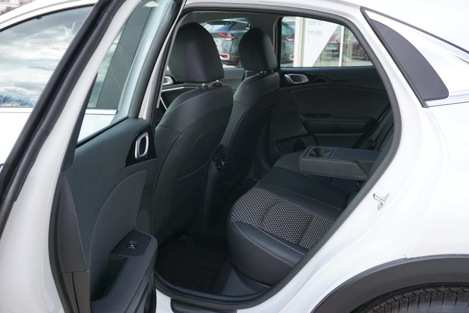 Kia XCeed 1.5 T-GDI SPIRIT - Samsaru's Car Outlet