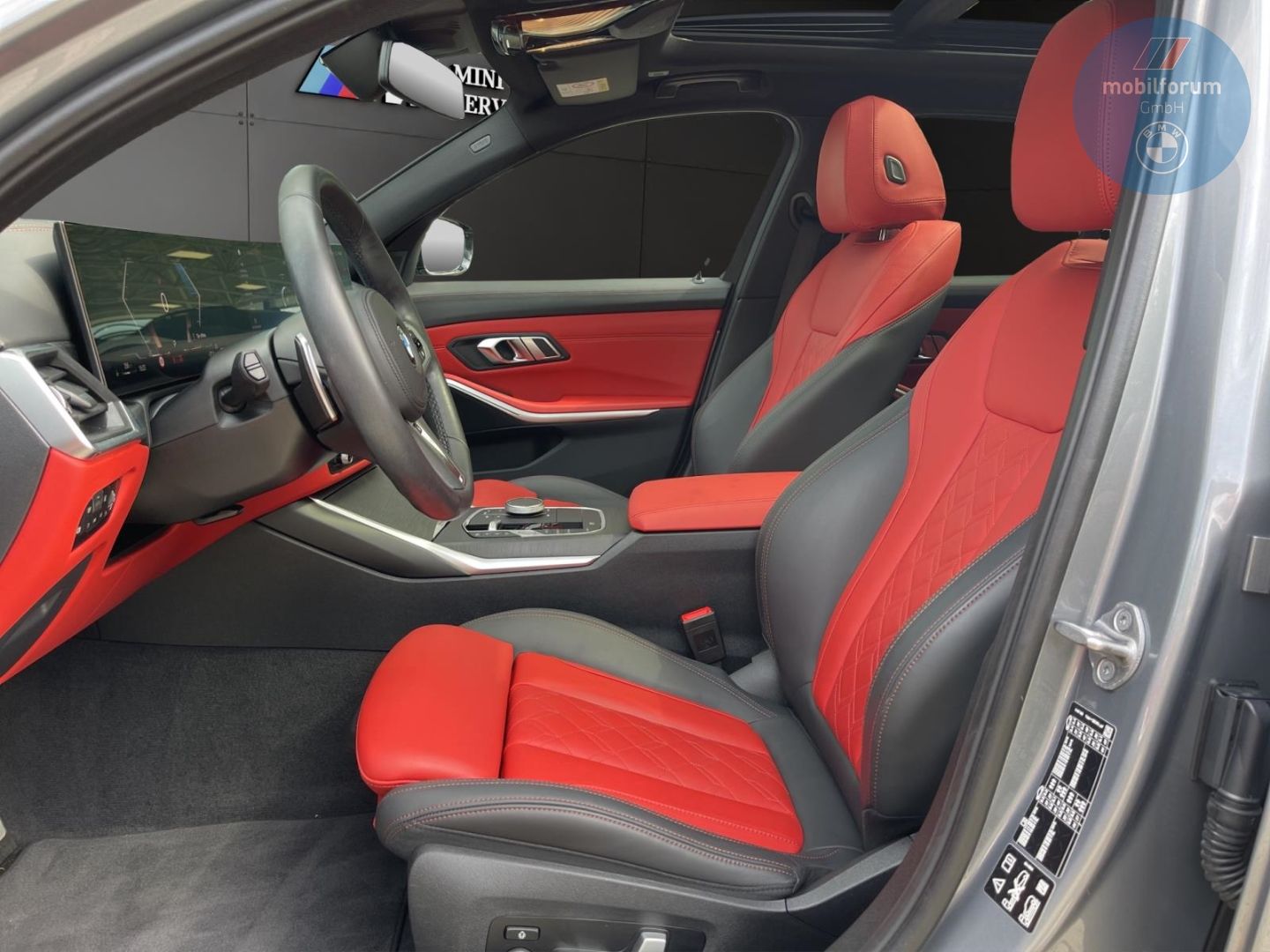 BMW 330 i xDrive Touring M-Sport DriveAssist Prof