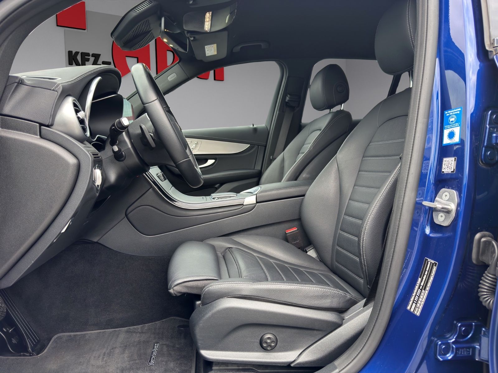 Mercedes-Benz GLC 300 e 4MATIC - Samsaru's Car Outlet