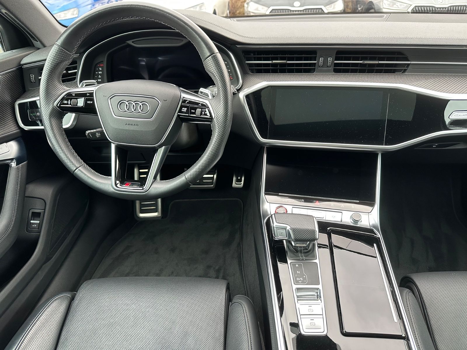 Audi RS6 Avant 4.0 TFSI quattro Panoramadach/22"/HUD