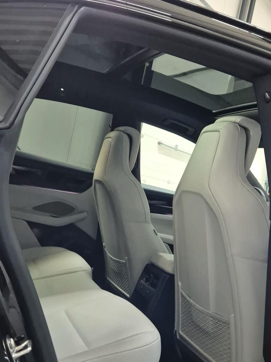 Porsche Macan 4 Electric