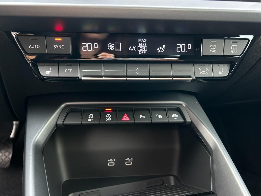 Audi A3 Limousine 30 TFSI SHZ/CarPlay/GRA/PDC