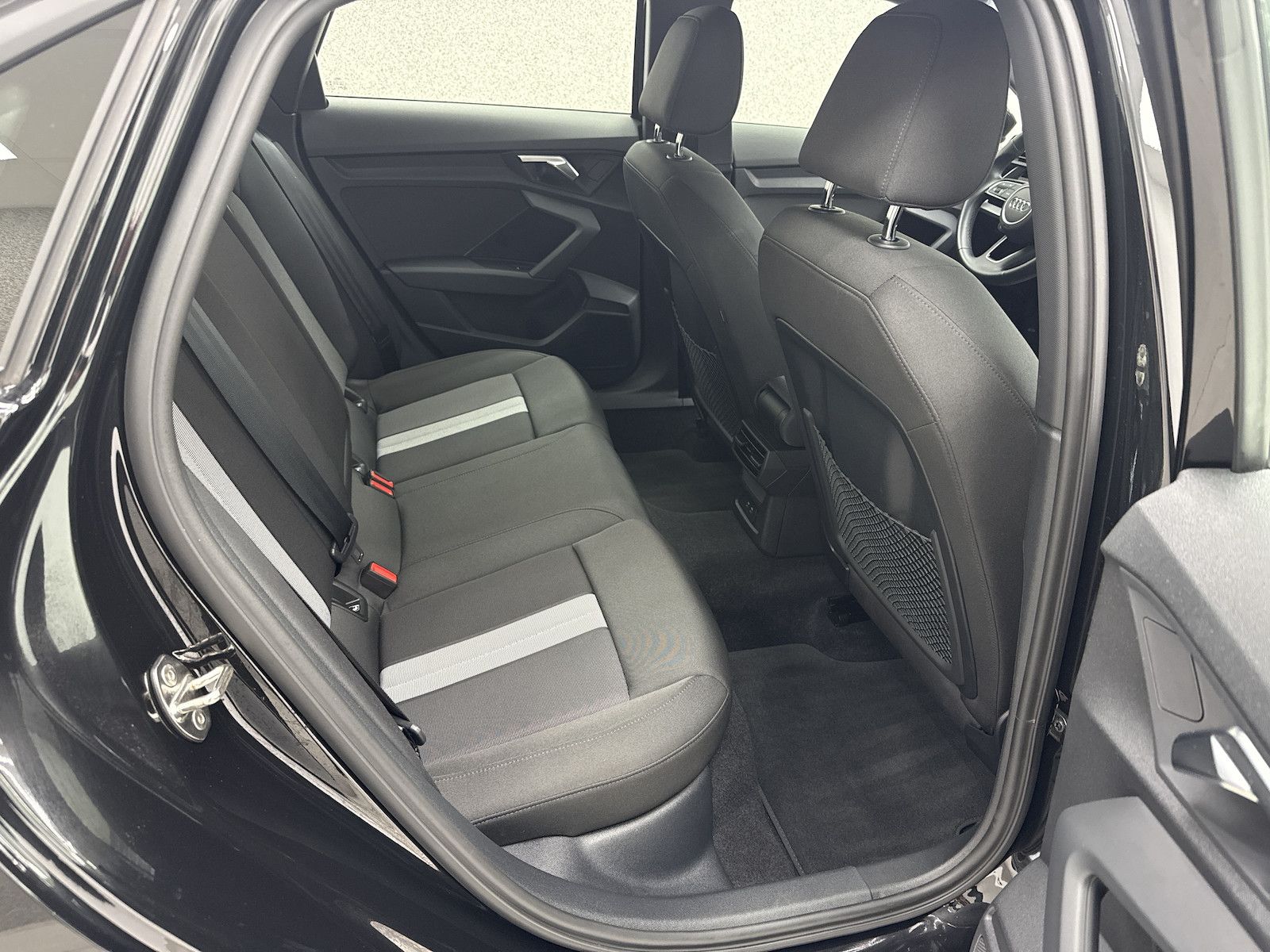 Audi A3 Limousine 30 eTFSI advanced Edition One ACC A