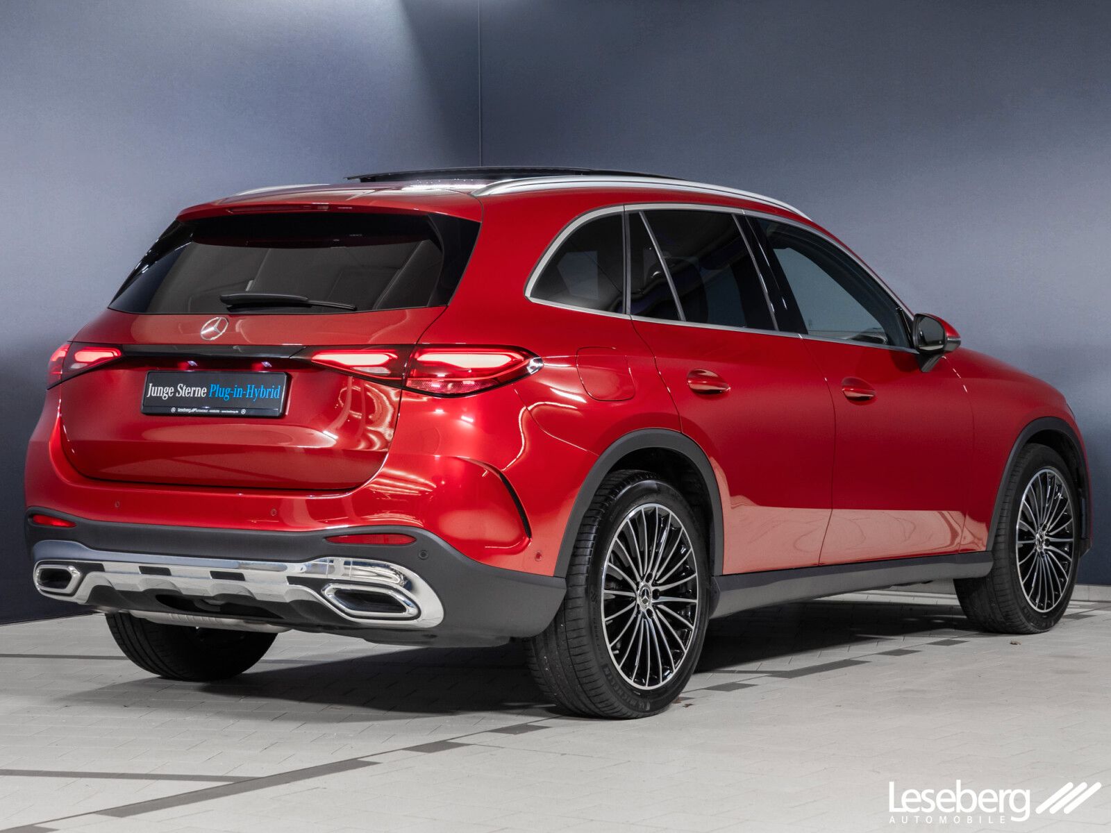 Mercedes-Benz GLC 300 d 4M AMG LED//Pano/AHK/Distro/Kamera/DAB