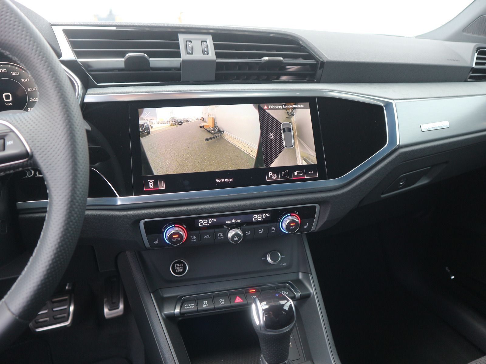 Audi Q3 S line 40 TDI quattro - Samsaru's Car Outlet