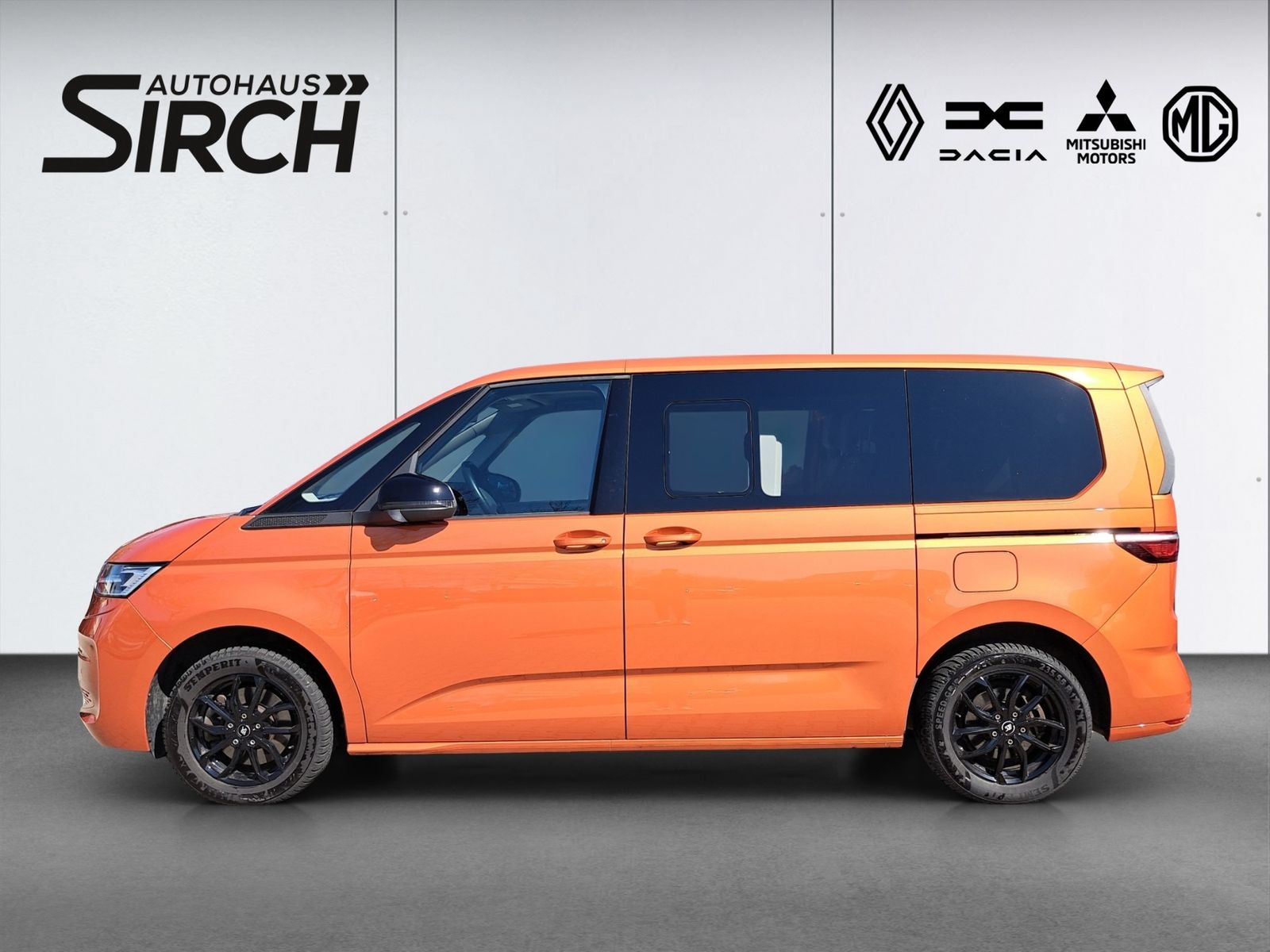 Volkswagen T7 Multivan 1.4 TSI eHybrid - Samsaru's Car Outlet