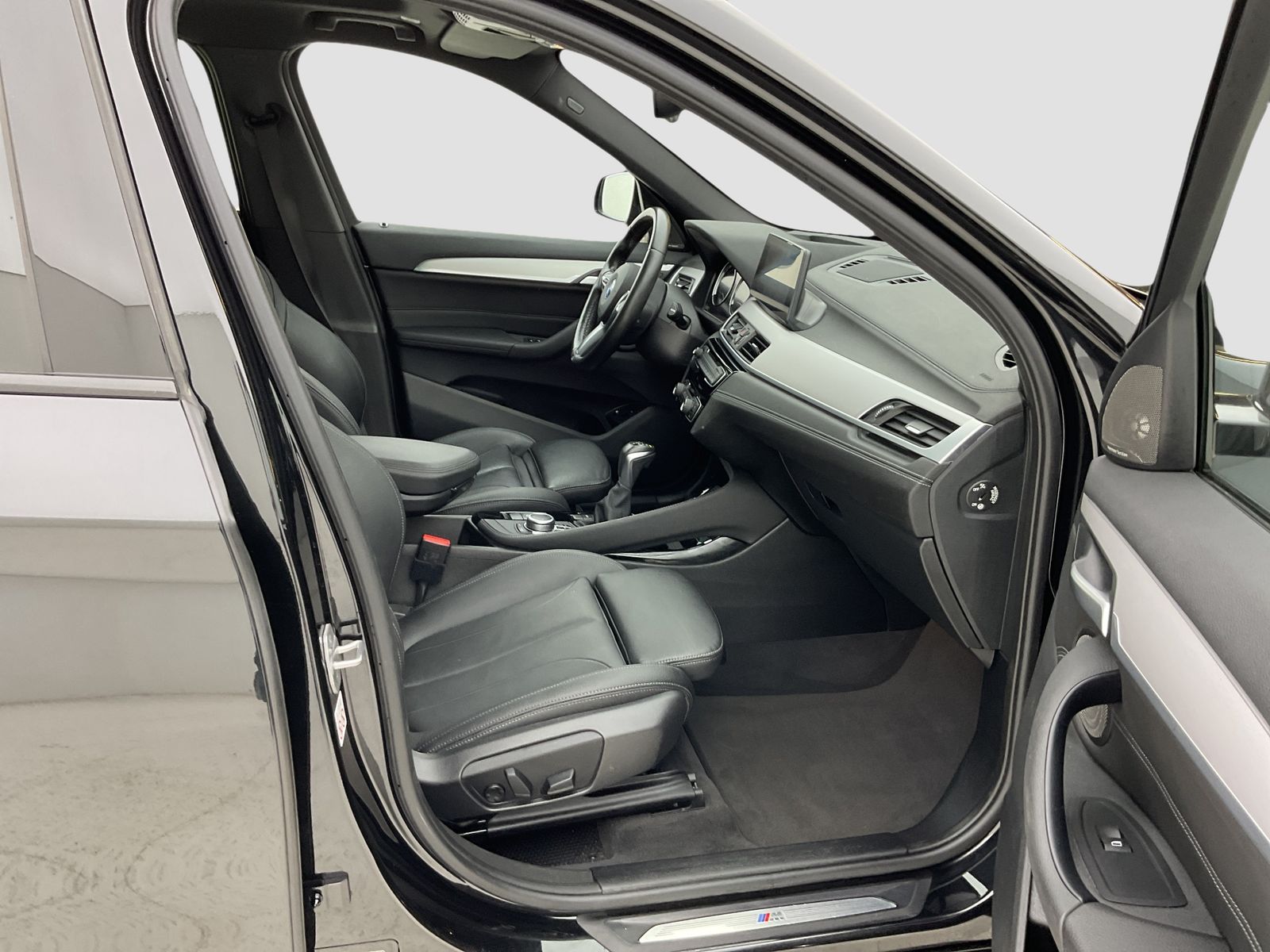 BMW X1 xDrive25e M Sport - Samsaru's Car Outlet