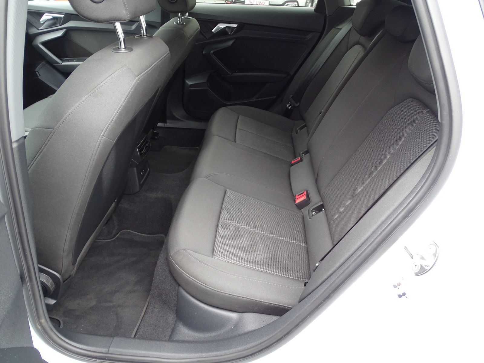 Audi A3 Sportback 35 2.0 TDI - Samsaru's Car Outlet