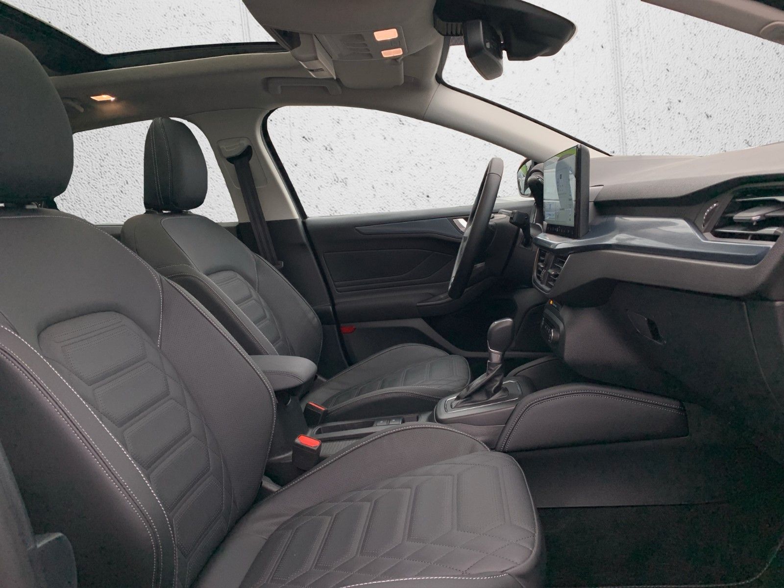 Ford FOCUS ACTIVE X+AUTOMATIK+NAVI+KAMERA+PANORAMA!