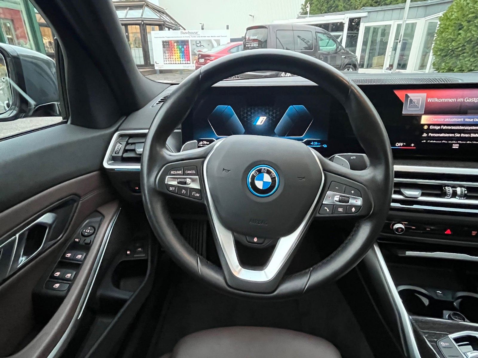 BMW 330e *xDrive*Schiebedach