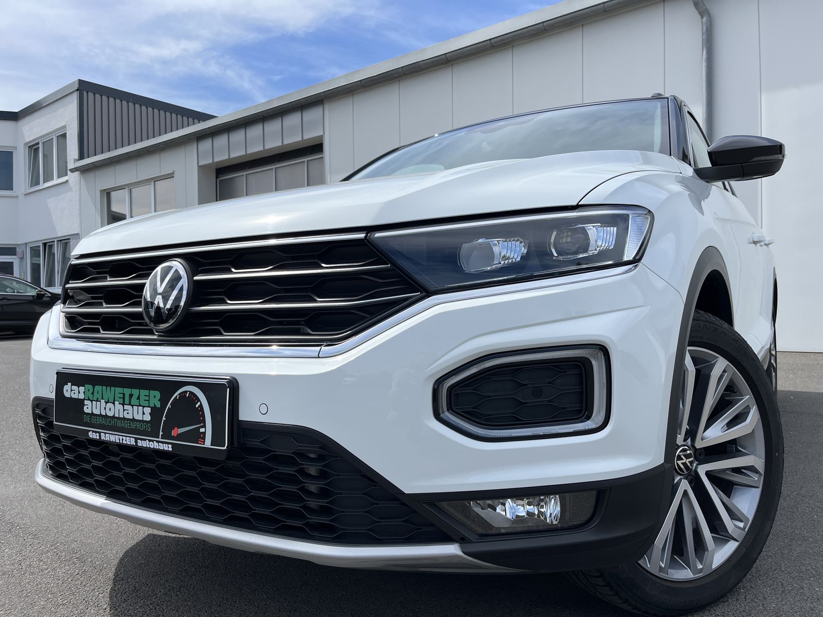 Volkswagen T-Roc 1.6 TDI UNITED - Samsaru's Car Outlet