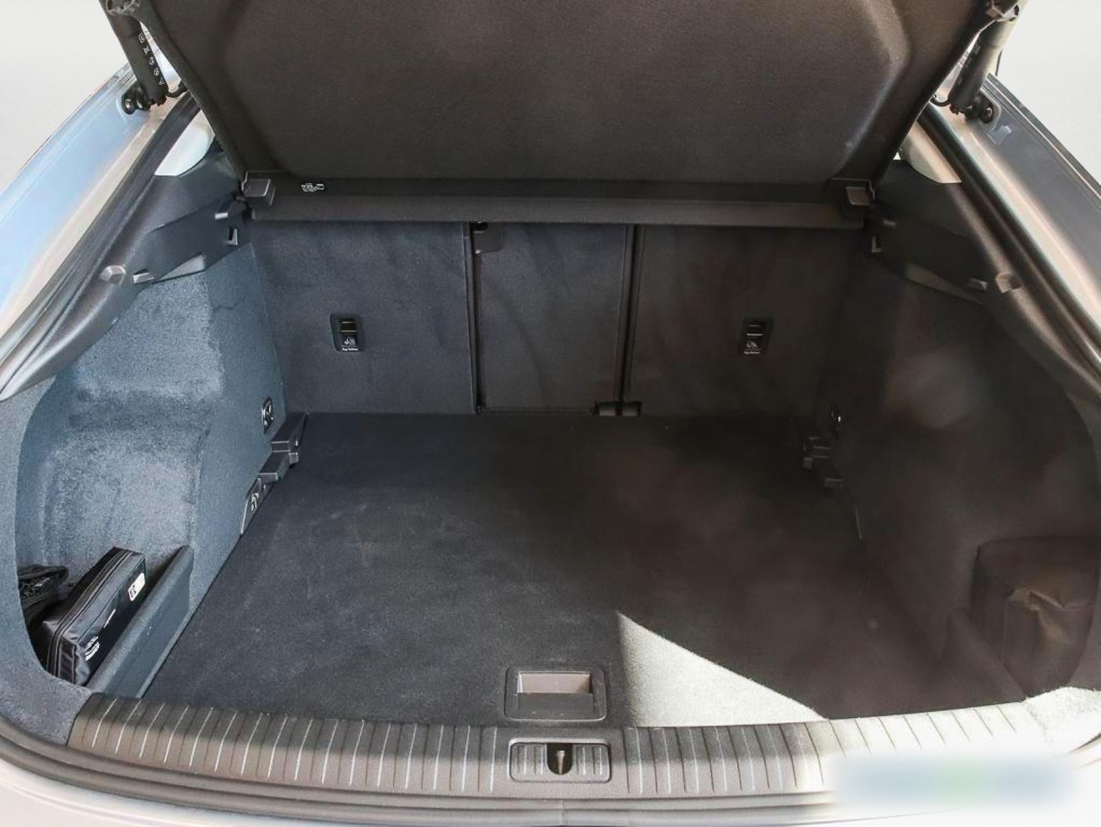 Audi Q3 Sportback 40 TDI - Samsaru's Car Outlet