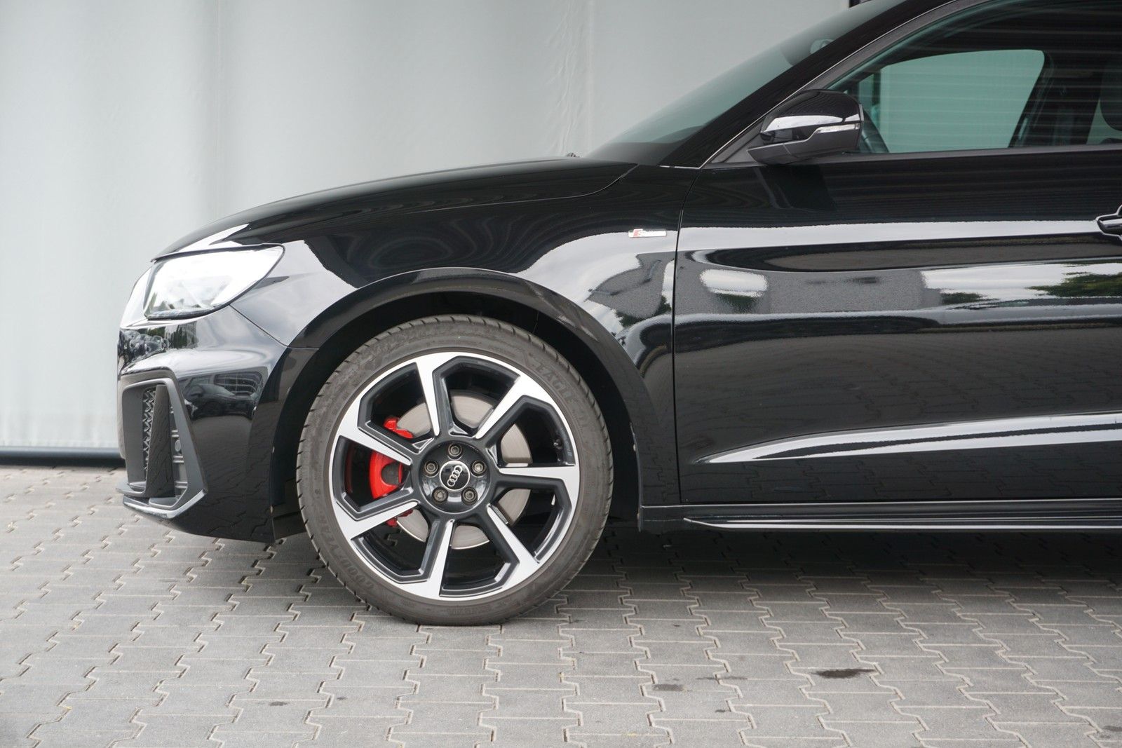 Audi A1 Sportback 40 TFSI S tronic S line - Samsaru's Car Outlet