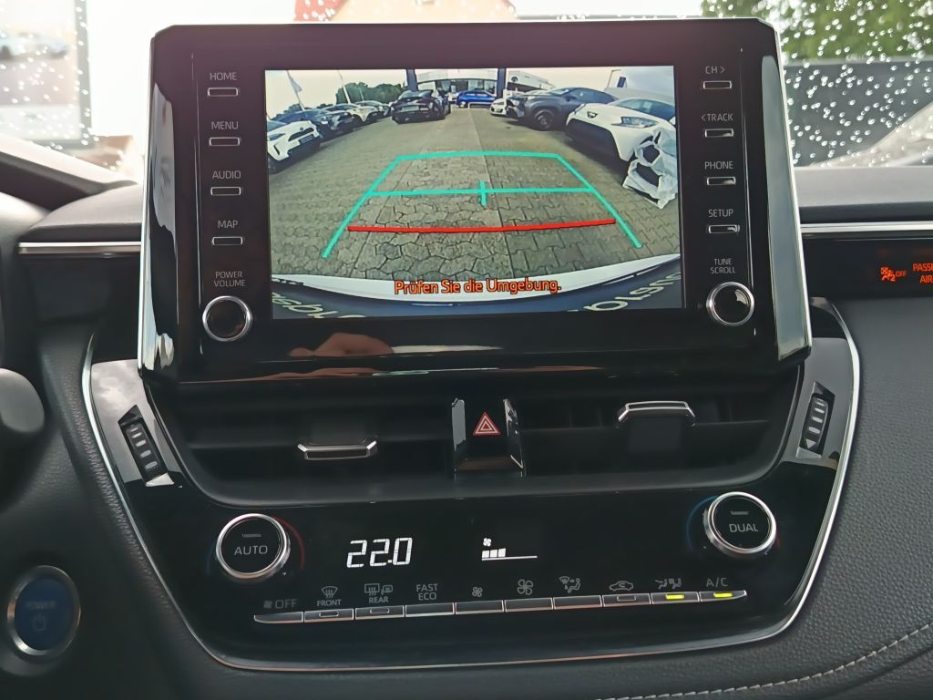 Toyota Corolla 1.8 Hybrid - Samsaru's Car Outlet