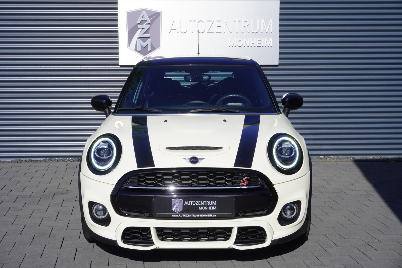 MINI COOPER S - Samsaru's Car Outlet