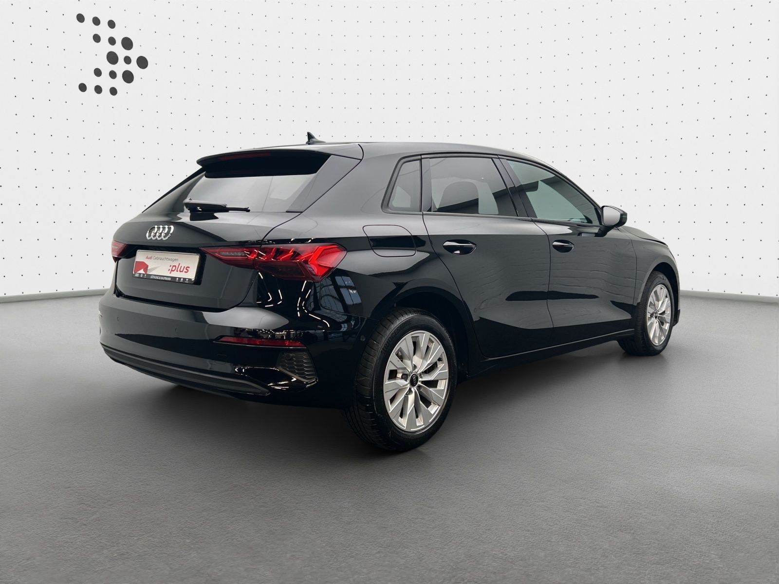 Audi A3 Sportback TFSI e 40 S - Samsaru's Car Outlet