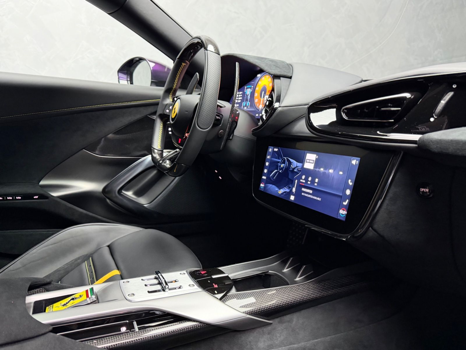 Ferrari 12Cilindri FULLCARBON VIOLA HONGKONG LIFT 360