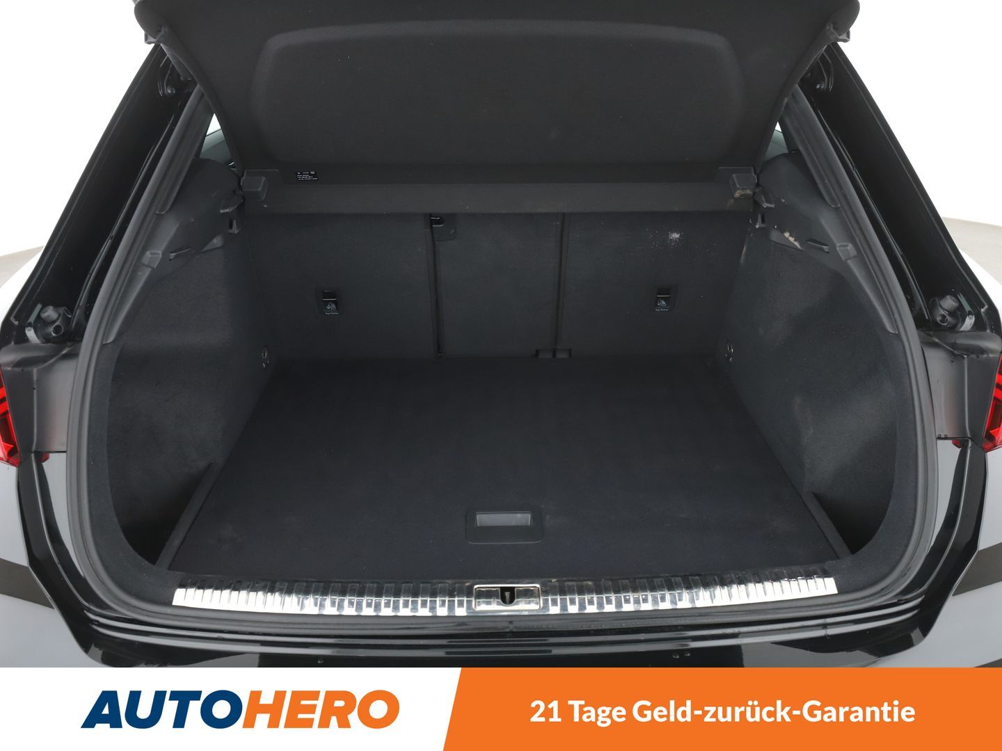 Audi Q3 35 TDI quattro S line - Samsaru's Car Outlet