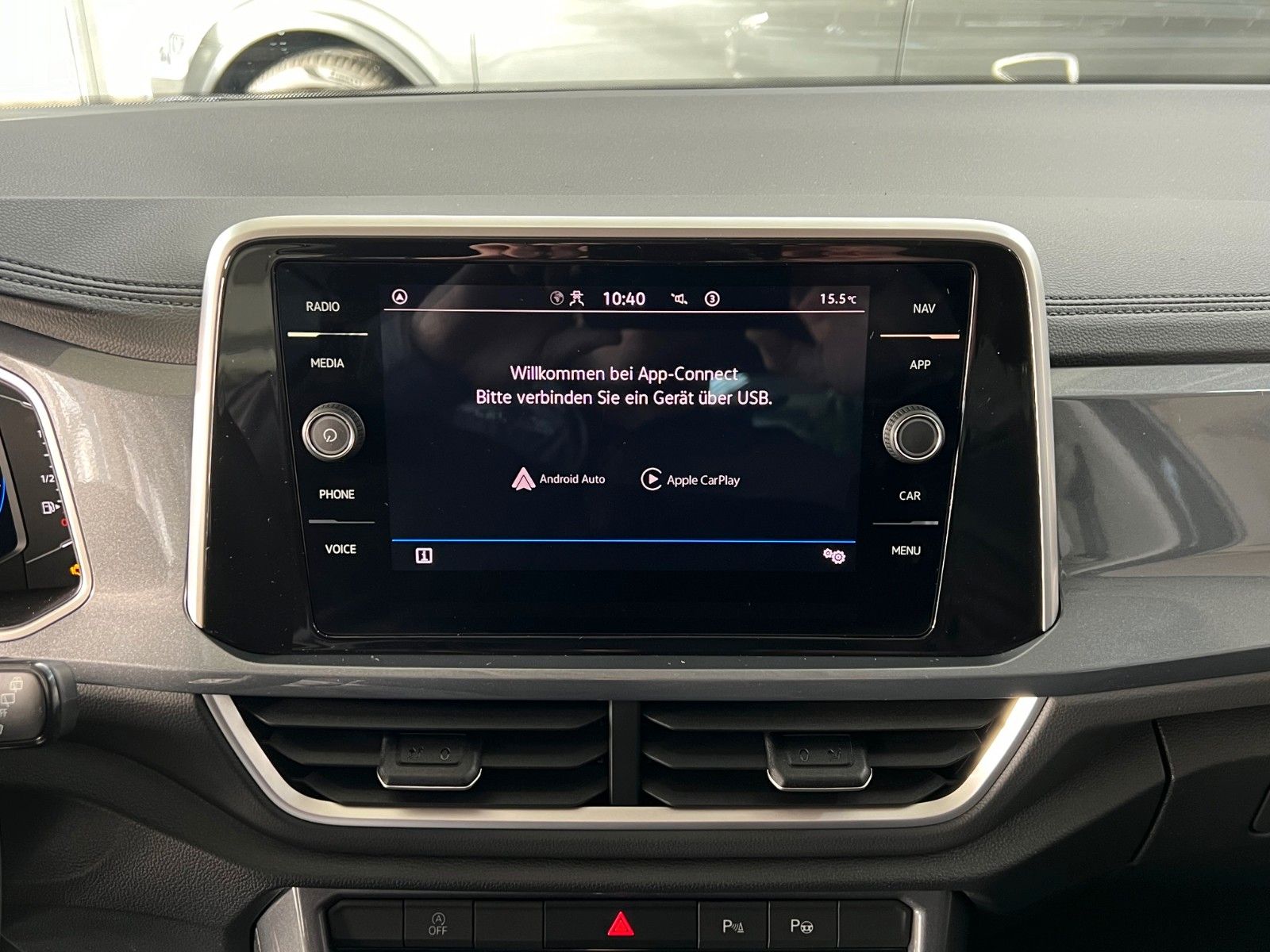 Volkswagen T-Roc Style 2.0TDI DSG - Samsaru's Car Outlet