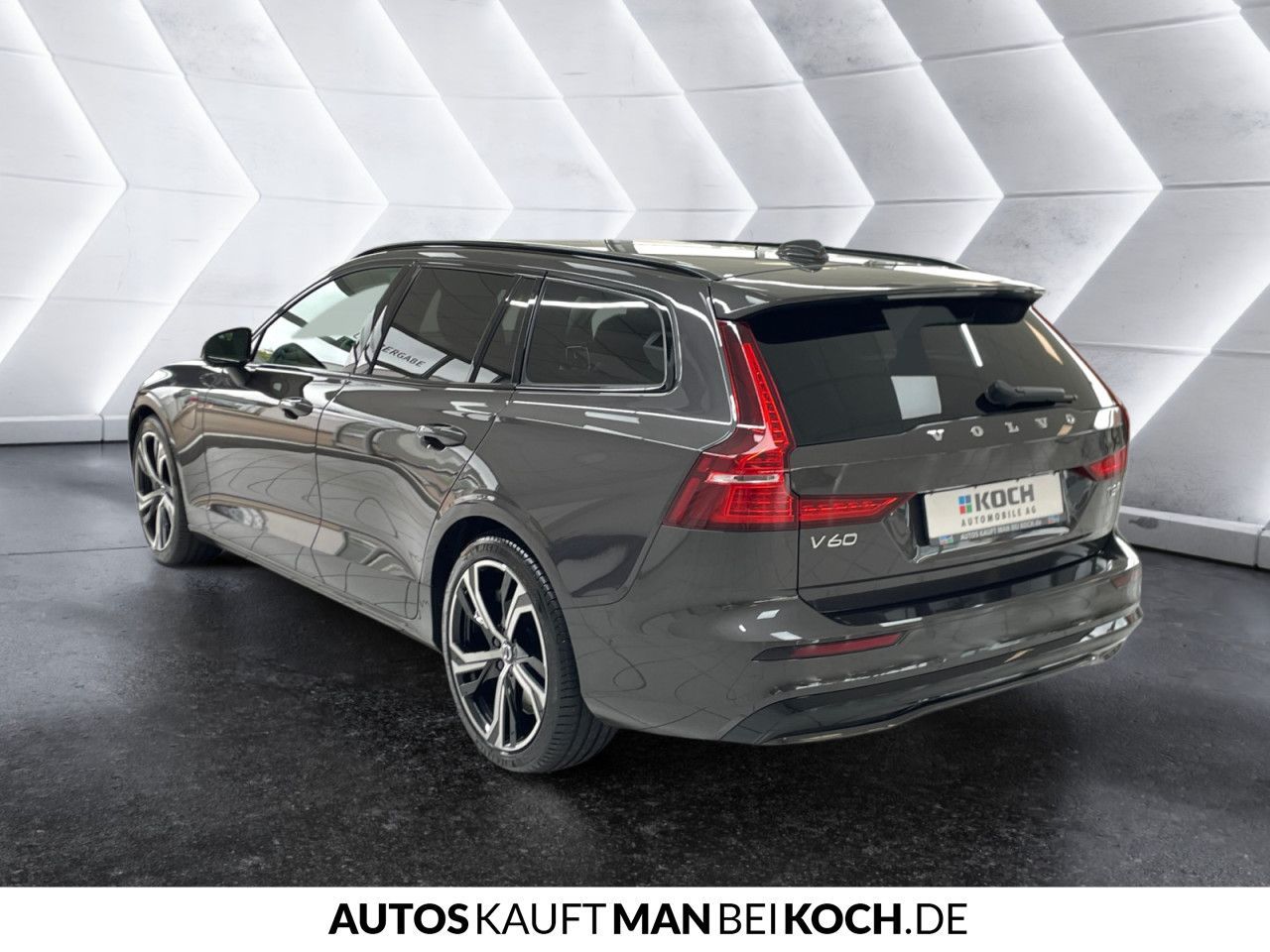Volvo V60 T8 Plug-In AWD Plus Dark ACC H/K BLIS 360°